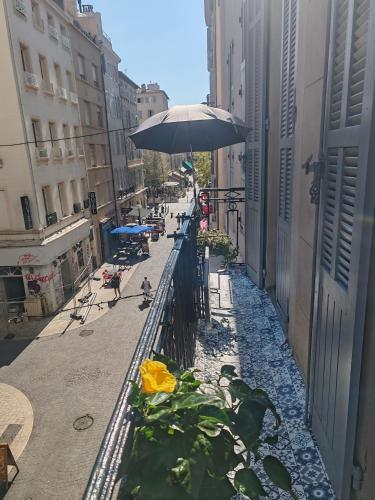 T3 Grand Balcon au coeur du vieux port