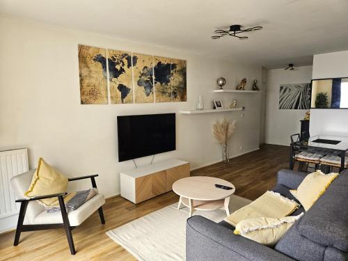 Deux pièces spacieux - Métro ligne 14 à 50m