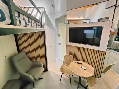 Moderno estudio Sagrada Familia