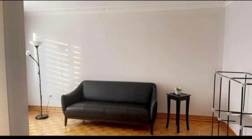 Χώρος καθιστικού στο Cozy apartment in Montreal