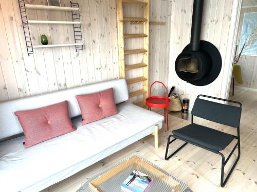 Ruang duduk di Oceanview Mini-House - Stunning Views