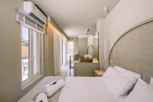 Nidra Studio with private pool