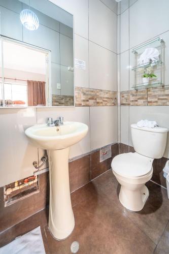Ванная комната в Imperial Inn Hospedaje Turistico