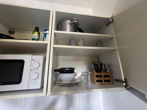 Photo de la galerie de l'établissement Studio rdc, le refuge urbain, à Villeurbanne