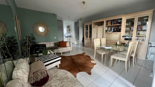 Azyl w Apartamencie Augusta