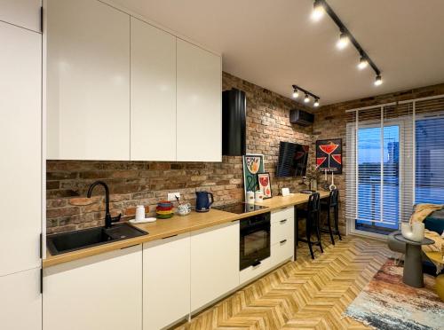 Foto LaKru Apartments Global Office, Free Garage, Self Check-in 4
