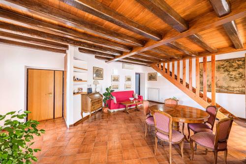 BB Il Re Alla Reginella Guest House