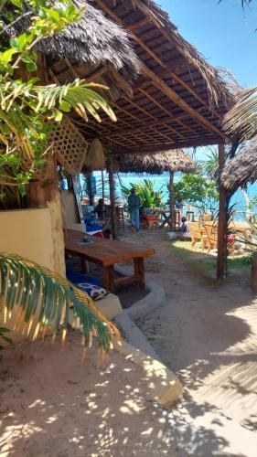 Gallery image of Mtende Beach Bungalow océan view & secret Beach in Mtende
