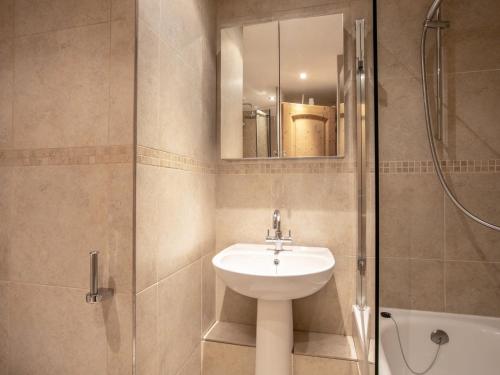 Appartement contemporain de standing skis aux pieds, à proximité du village des enfants - Val d'Isère