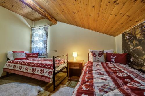Maison Zerbion Antagnod - Attic Charm Apartment Lounge and Garden CIR 0103 photo 2