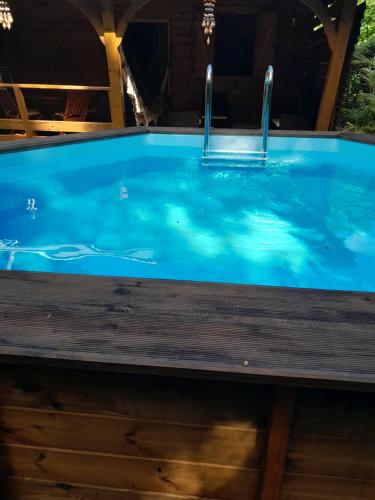 Piscina a Gîtes graine bleue o a prop
