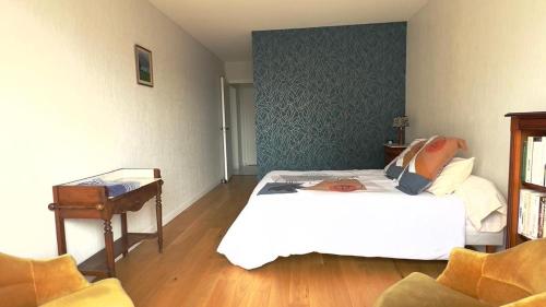 Postel nebo postele na pokoji v ubytování Location saisonnière plain-pied 4 à 6 pers Prefailles, 100m de la plage