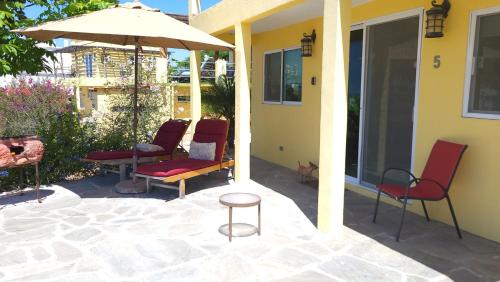 Αίθριο ή υπαίθριος χώρος στο Casa Flores Casitas