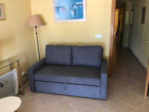 Ruang duduk di Suite de lujo en primera línea