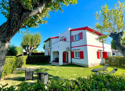 Zahrada ubytování Seafront duplex villas sea view and spacious gardens