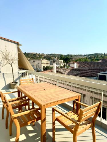 GRACE Apartment Next to the Akropolis