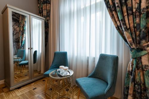 Гостиная зона в Hotel Palace