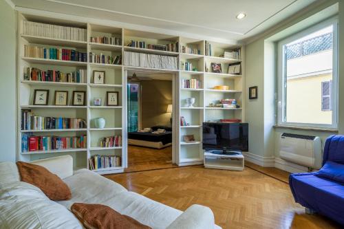 PIRAMIDE SHABBY by Casa e Lode - colosseum, air conditioning