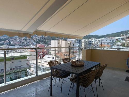 Sea View Urban Apartment
