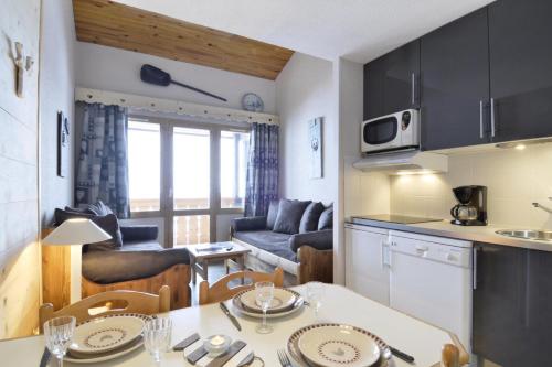 Résidence Licorne - Appartement rénové · Accès direct aux pistes · Vue pistes · Balcon MAE-3497