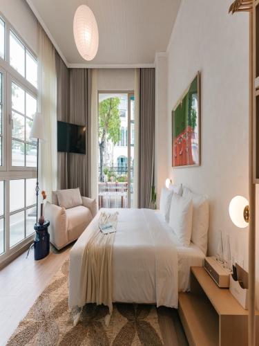 Postel nebo postele na pokoji v ubytování Chuỗi Villa 6 phòng ngủ - bể bơi - Trung tâm Bãi Cháy - gần bãi biển Bãi Cháy