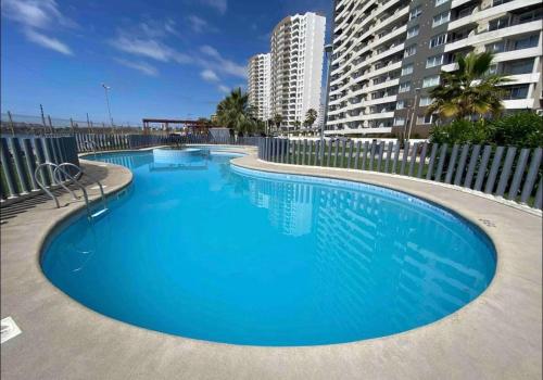 Hồ bơi trong/gần Apartamento Primera Linea de Playa - Vistas Increibles