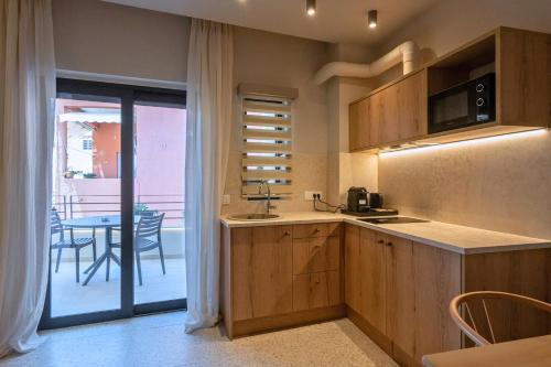 Asklipiou Cube - Kalamata Mediterranean Suites