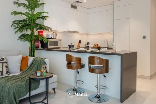 Gallery image of Manzil - 1BR Apartment in District One with Lagoon Access in Dubai