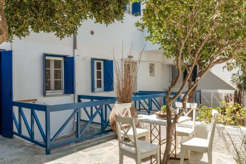 Το κτήριο όπου στεγάζεται  η παραθεριστική κατοικία