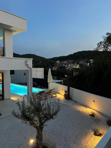Πισίνα στο ή κοντά στο Villa Artemis II