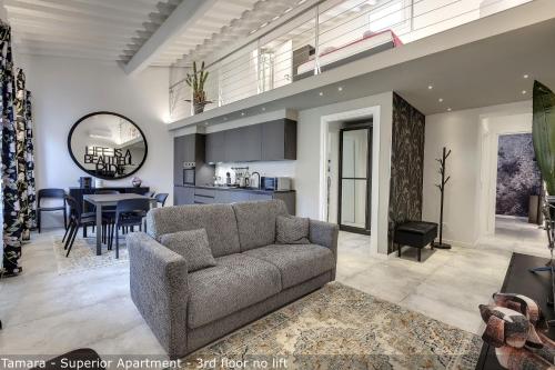 Tamara & Clotilde Apartments by Mamo Florence