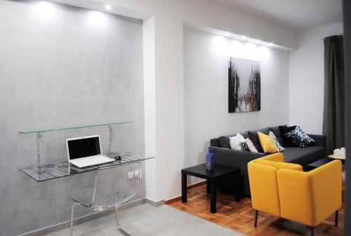 Renovated Modern & Specious 2BD APT Athens center
