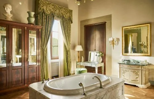 Four Seasons Hotel Firenze photo 33