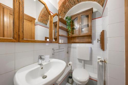 Rustic Medieval House-Dimora Medievale Fiorentina
