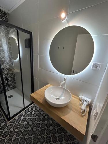 Apartamento con 8 habitaciones y 5 baños