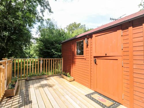 The Foxes Den Shepherds Hut photo 21