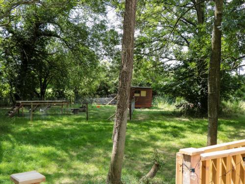 The Foxes Den Shepherds Hut photo 28