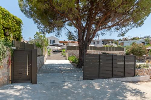 Φωτογραφία από το άλμπουμ του Villa Paul by PosarelliVillas στην Πλάκα