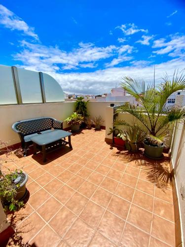 The Summer Treat Shared Apartment Compartido