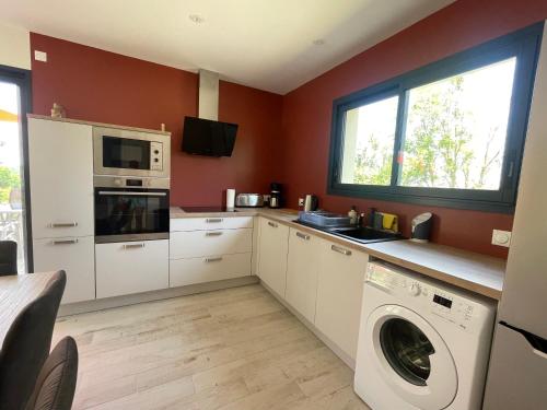 Dapur atau dapur kecil di Gîte Le Bas des Poujades