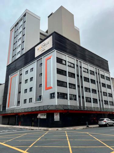El edificio en el que está el hotel