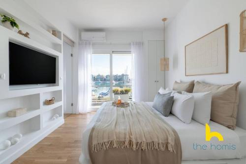Marina View Haven - King Beds and Cosy Fireplace