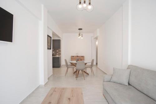 SeaLiv Apartment