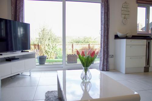 Fotografie z fotogalerie ubytování Large Family Home with Free Parking v destinaci Pool