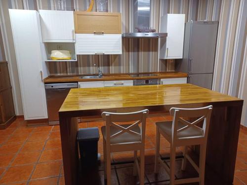 Afbeelding uit fotogalerij van El Olivar by emepas in Albelda de Iregua