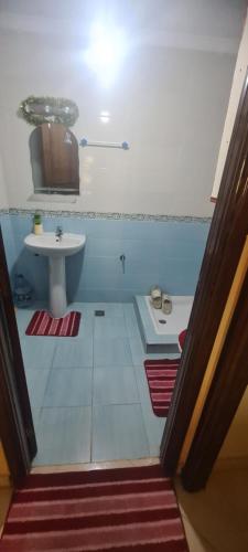 Un baño de دار الضيافة ليلى