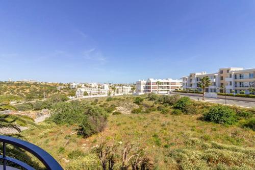 Apt at Porto de Mós with pool