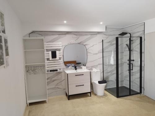 Η κουζίνα ή μικρή κουζίνα στο Mas en Provence