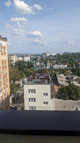 Pemandangan umum bagi Chişinău atau pemandangan bandar yang diambil dari apartmen