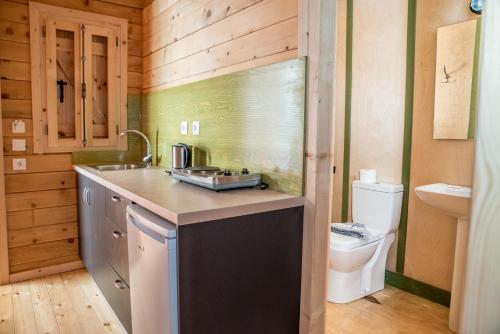 Stratos Wooden Apartment